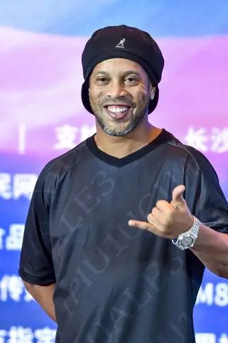 迅速拉开比 迅速拉开比